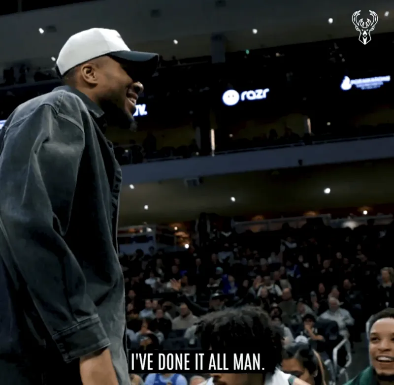 奇异果tv官网-弟弟生涯首分！字母打趣：我可以退役了，我已经功成名就了